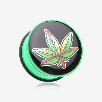 A Pair of Pot Leaf Single Flared Ear Gauge Plug-Green